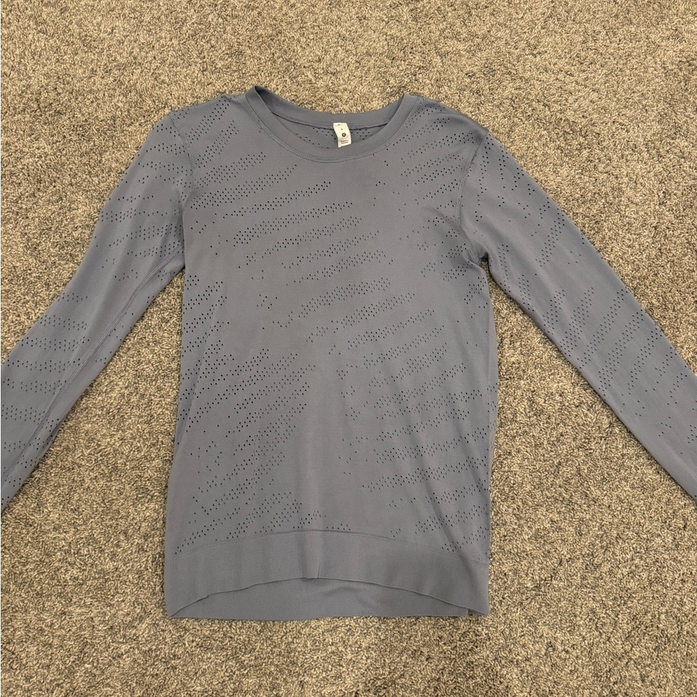 lululemon shirt size womens 4
